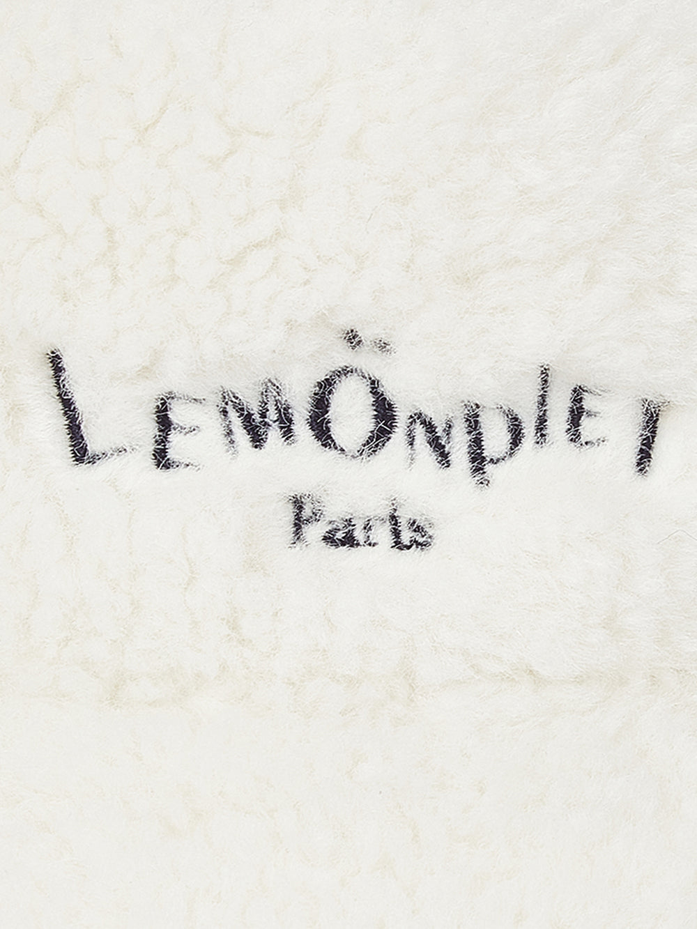 FAUX FUR BUCKET HAT WITH LEMÖNPLET LOGO